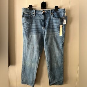 NWT - High Rise Slim Straight - 18W/34 Universal Thread - Light Wash